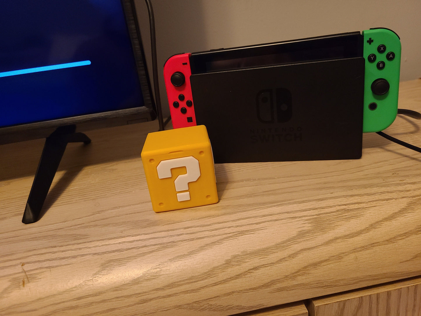 Nintendo Switch 14 Game SD Card Holder Question Mark Mario Block Retro Game Gaming Smash Bros Yellow Rainbow