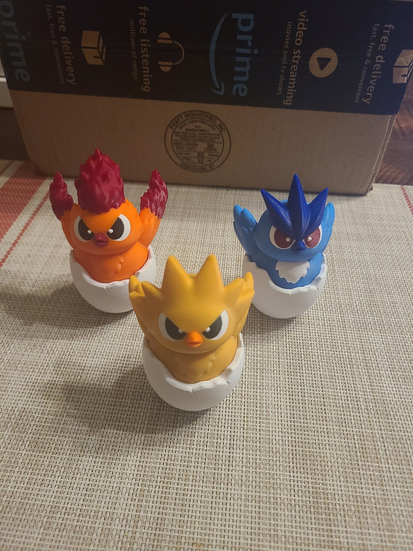 Set of 3 Legendary Birds Cute Figure Pokemon Zapdos Articuno Moltres retro Nintendo Pikachu