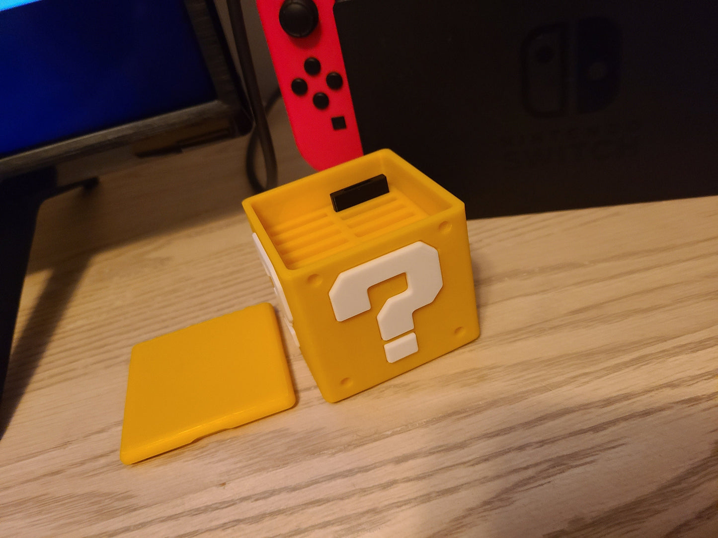 Nintendo Switch 14 Game SD Card Holder Question Mark Mario Block Retro Game Gaming Smash Bros Yellow Rainbow