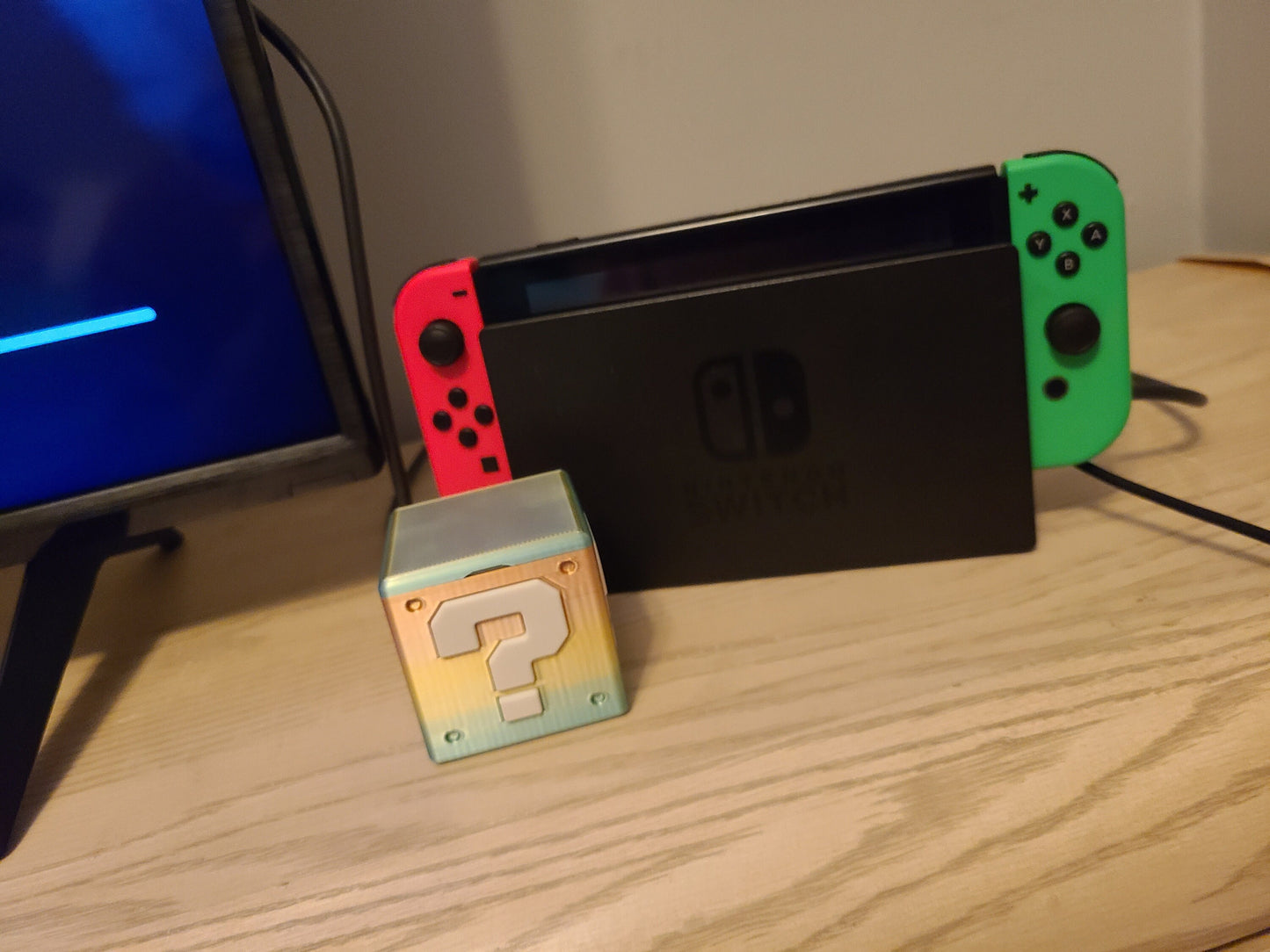 Nintendo Switch 14 Game SD Card Holder Question Mark Mario Block Retro Game Gaming Smash Bros Yellow Rainbow